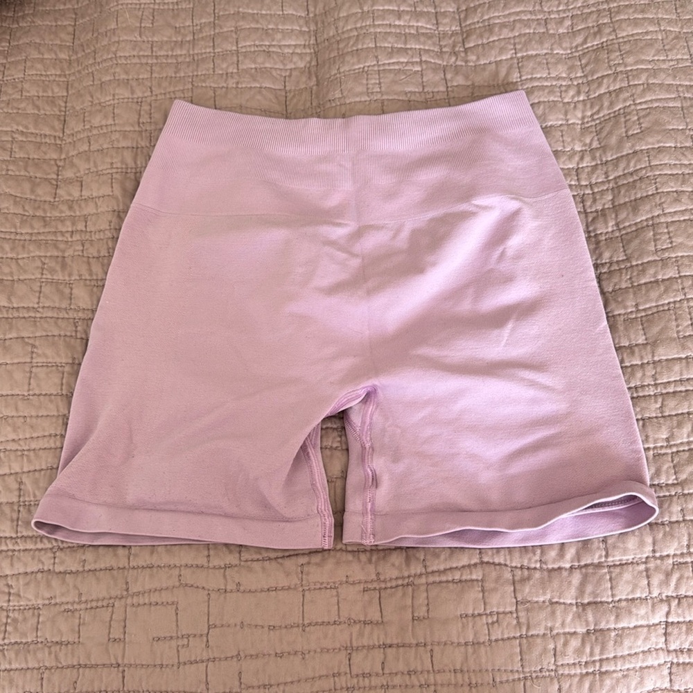 Alphalete biker shorts